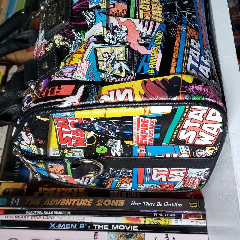Star Wars LOUNGEFLY Barrel Crossbody Bag - Picture 6 of 11